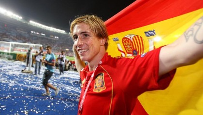 乐鱼leyu官网-南非世界杯的这支西班牙这么厉害？若踢明年世界杯 还能轻松夺冠